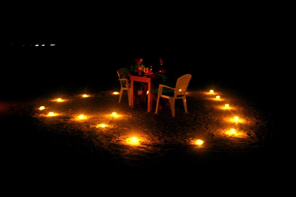 Arora Inn Maafushi Extérieur photo